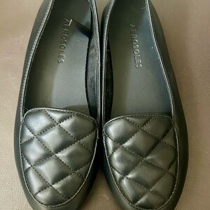 AEROSOLES Black Quilted Flats